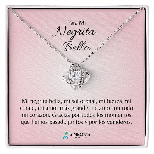 Mi negrita bella, mi sol otoñal, mi  fuerza, mi coraje, mi amor más  grande. Te amo con todo mi corazón.  Gracias por todos los momentos que  hemos pasado juntos y por  los venideros.